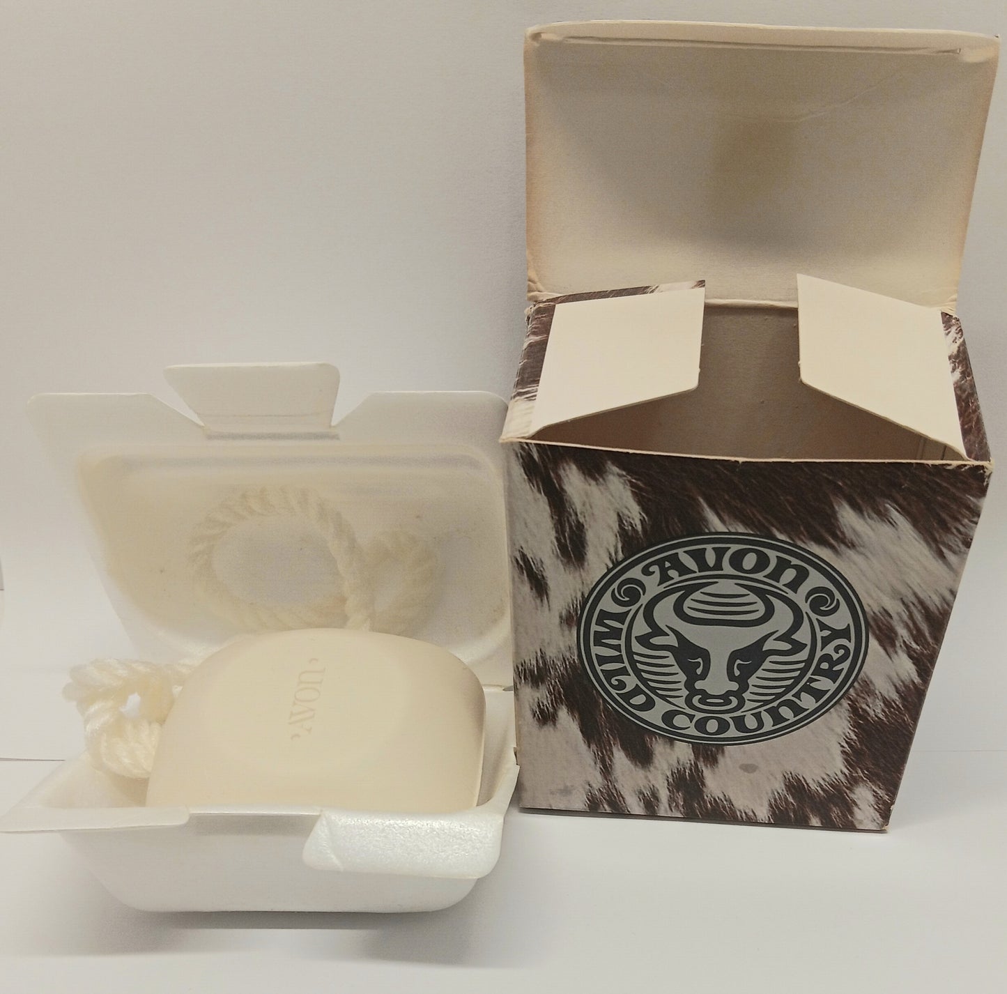 Avon Wild Country 5oz Shower Soap on a Rope