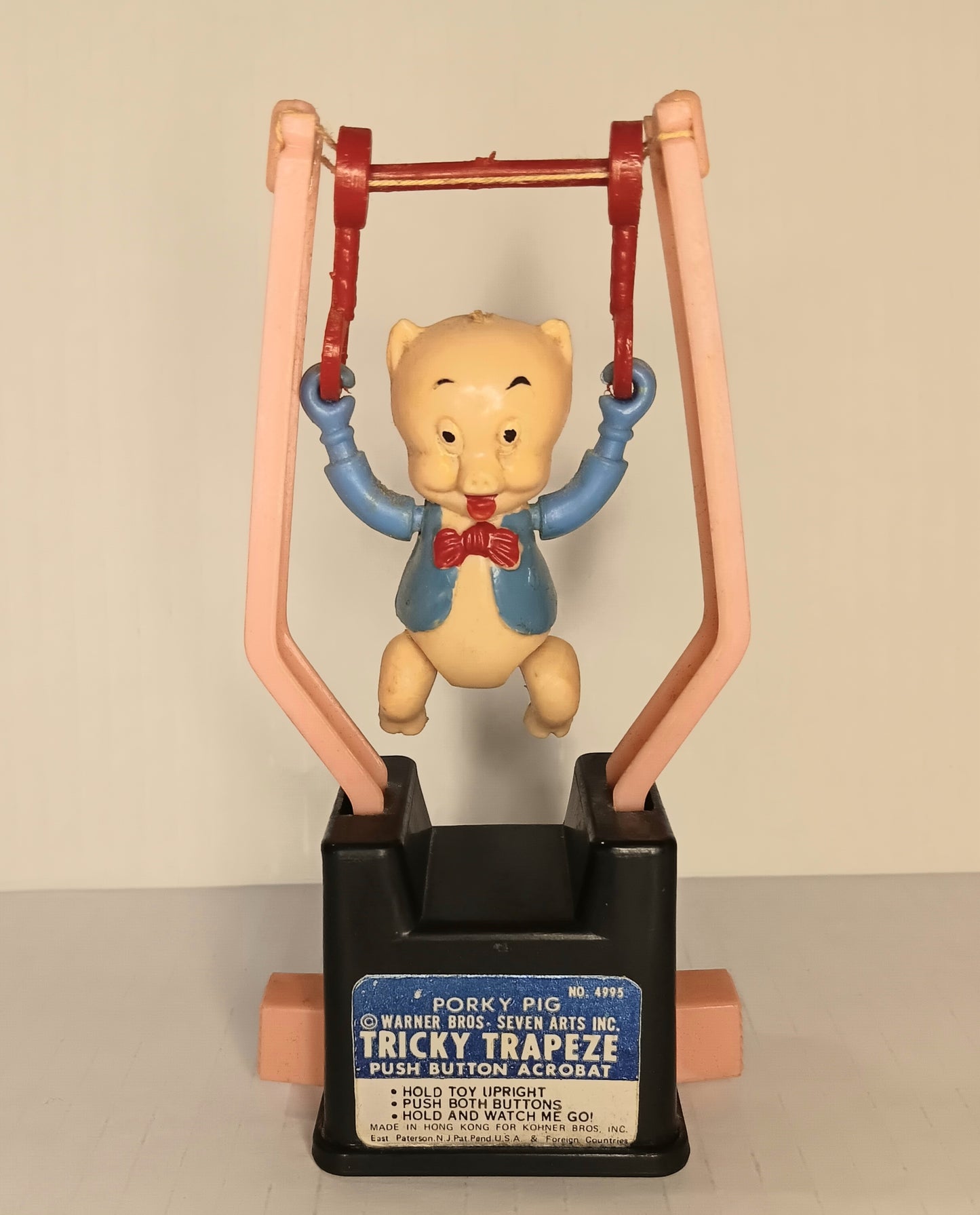 Porky Pig Tricky Trapeze Warner Bros Kohner Hong Kong