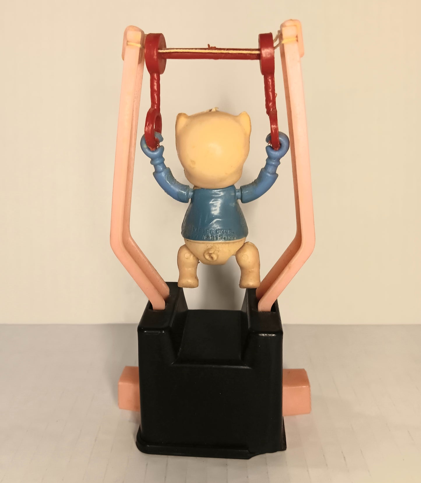 Porky Pig Tricky Trapeze Warner Bros Kohner Hong Kong