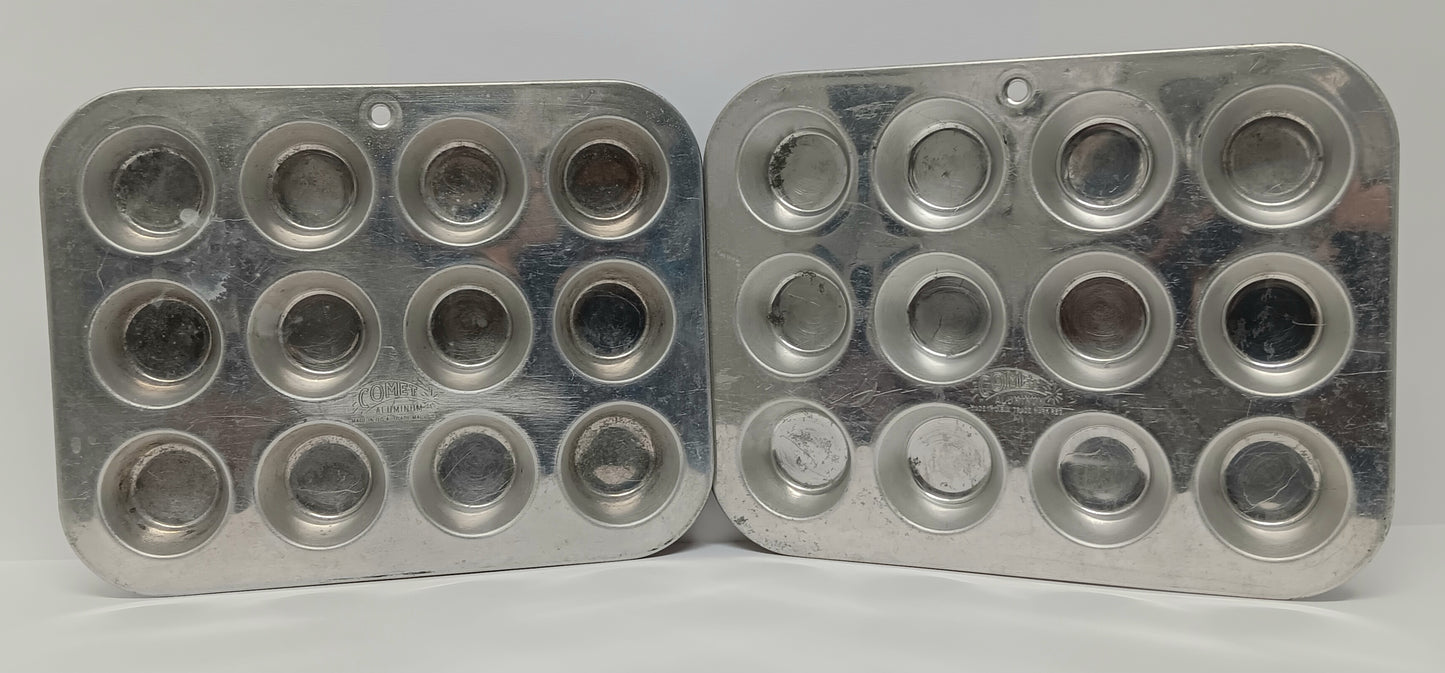 2 Vintage Comet Mini Muffin Pans