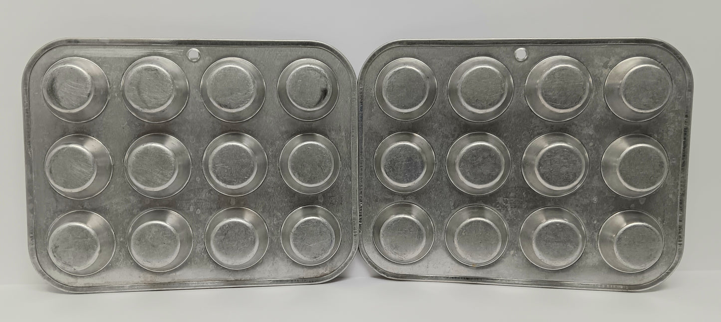 2 Vintage Comet Mini Muffin Pans