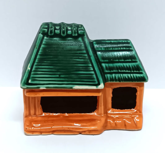Vintage House Hut Ceramic Swim Through Aquarium Decor