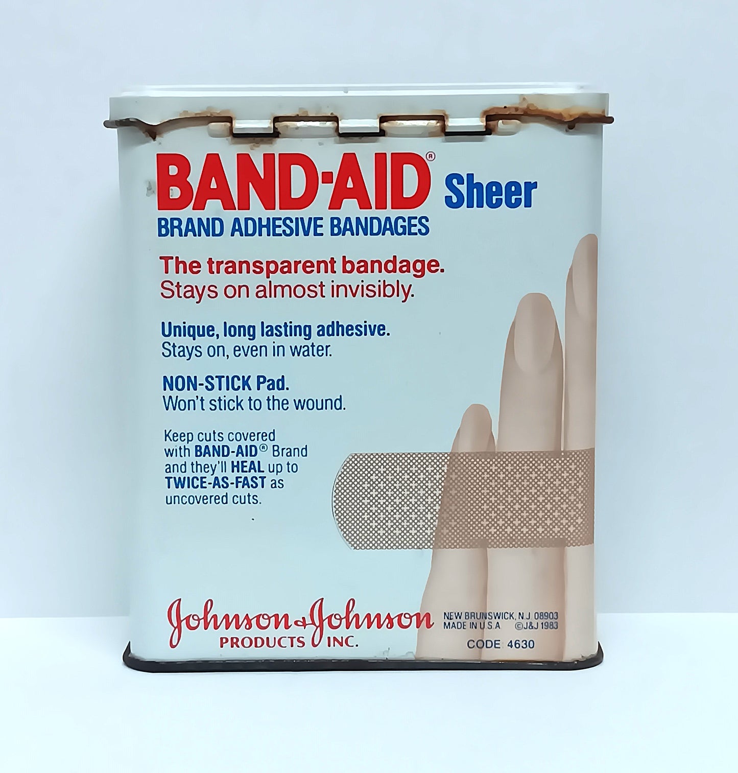 Vintage 1983 Band-Aid Sheer Bandages Empty Hinged Tin Johnson Value